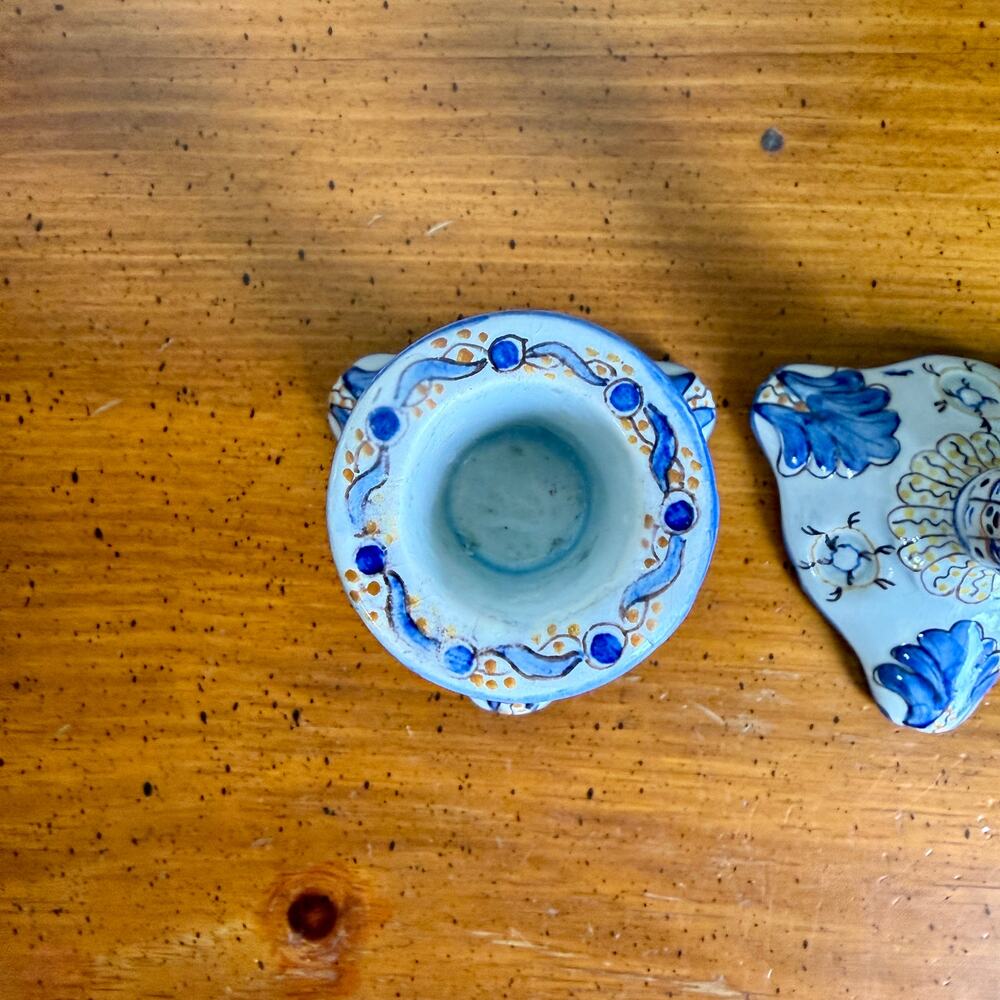 Vintage Delft Style Candlesticks Pair Blue White Hand Painted Dutch Farmhouse - Picture 4 of 9